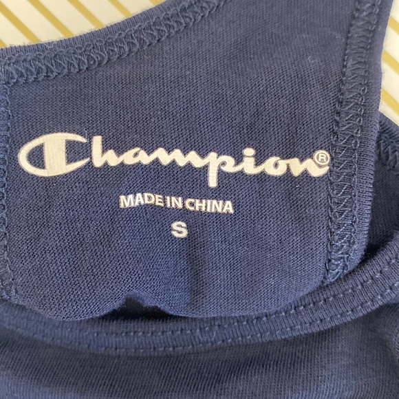 Champion loyola Marymount - Picture 3 of 7